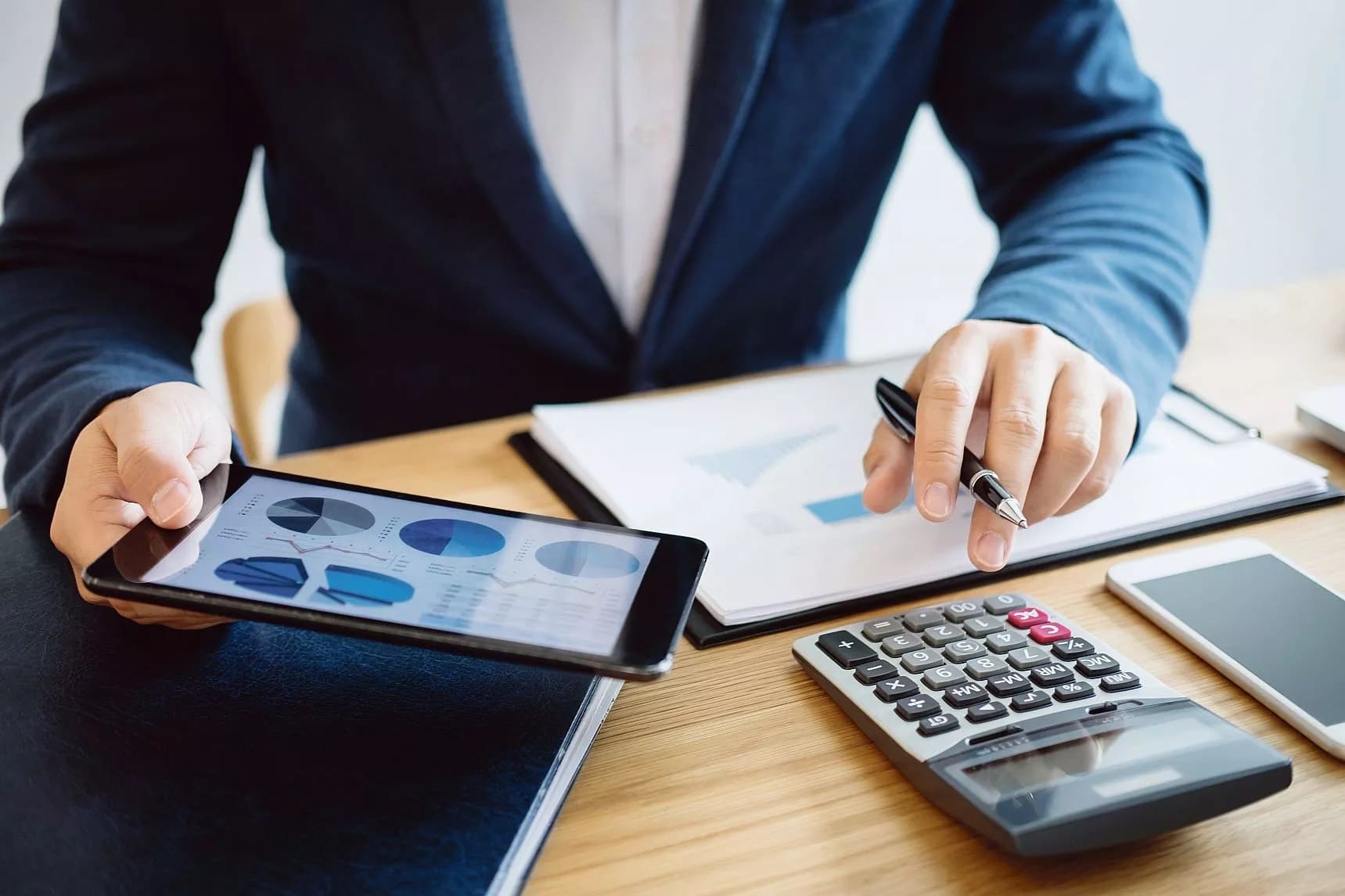 Simples Nacional ou Lucro Presumido? Quando Profissionais da Saúde Devem Reavaliar o Regime Tributário